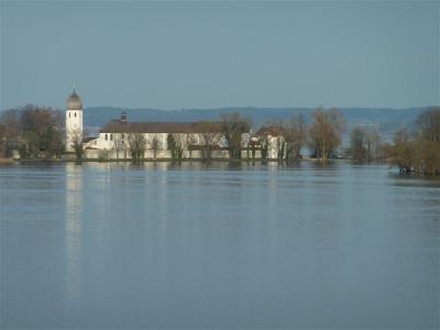 03Chiemsee_Fraueninsel.JPG